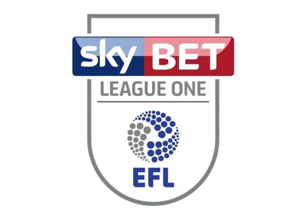 The League One logo.