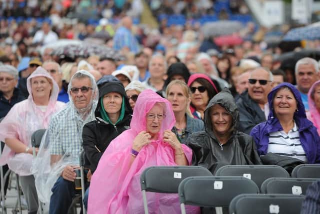 Tom Jones concert at the Weston Homes Stadium, London Road. EMN-191107-225333009