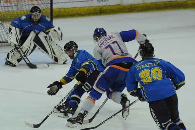 Action from Phantoms v Leeds at Planet Ice. Photo: David Lowndes.
