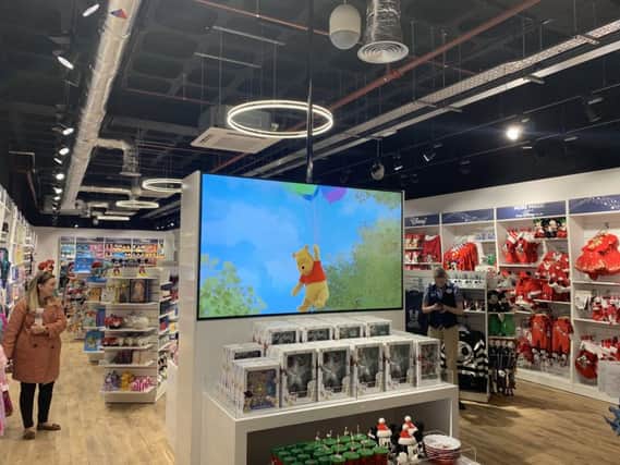 The new Disney store in Queensgatw