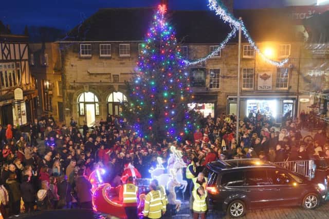 Stamford Christmas lights switch on by Seb Goold. Entertainment was supplied by pupils from Malcolm Sargent school EMN-150312-224116009