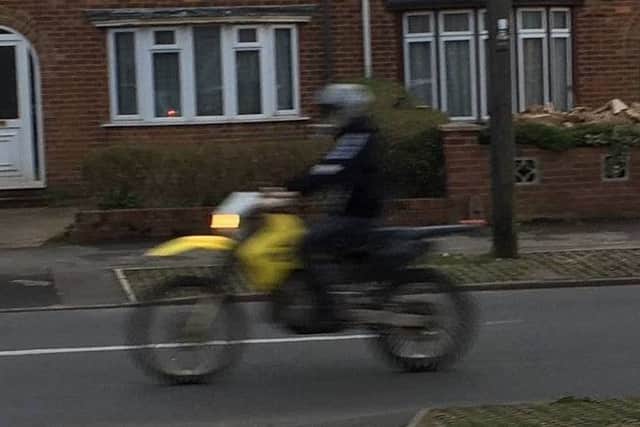 Police want to speak to this motorcyclist. Lt1NDXEHGNb5OA3WSe9a