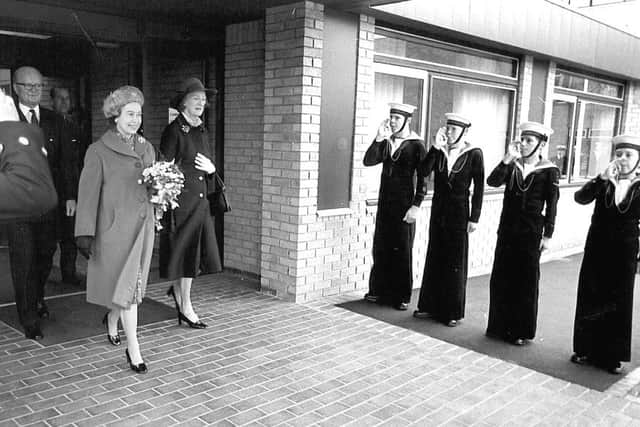 The Queen opens the Cresset in 1978