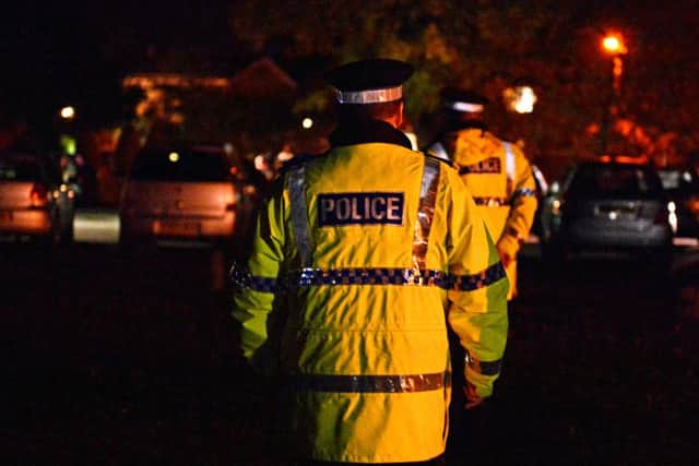 Police EMN-160425-163602001