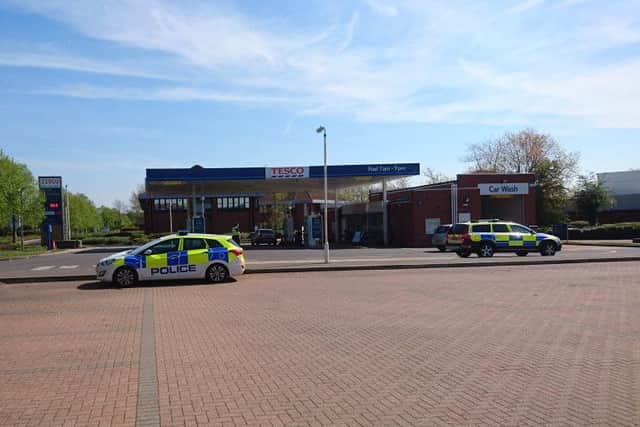 Police at Werrington Centre. Photo: Bob Hillier