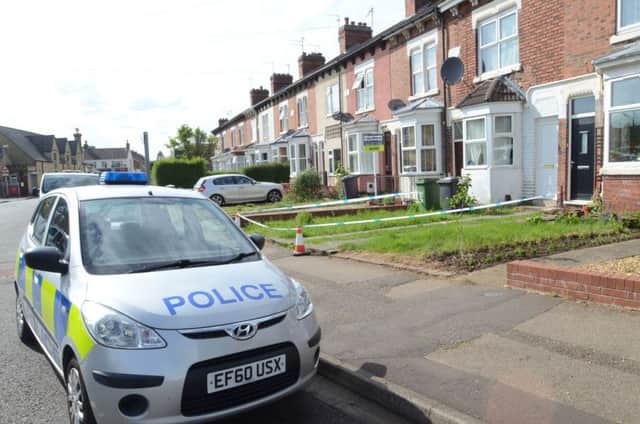 Police incident at Queens Drive. House taped off EMN-160520-165504009