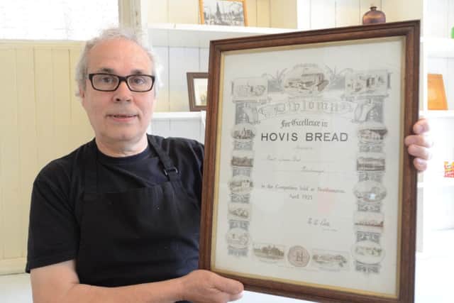 Roger and Lynda Spires who have retired as bakers at Spires Bakery on the Triangle, Millfield EMN-160527-184808009