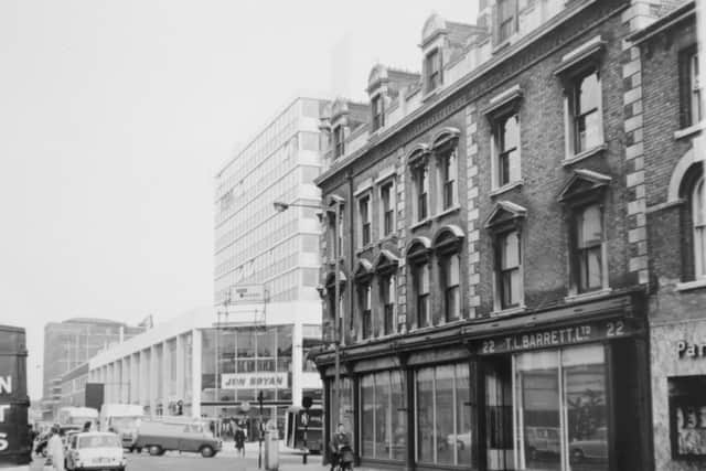 The Broadway end of Long Causeway before pedestrianisation