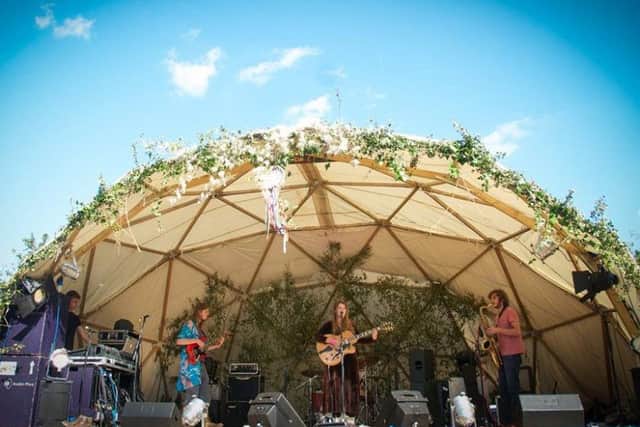 The Smugglers Festival main stage. Photo: Tilly May 8G0WfTxiMyhthohapikY
