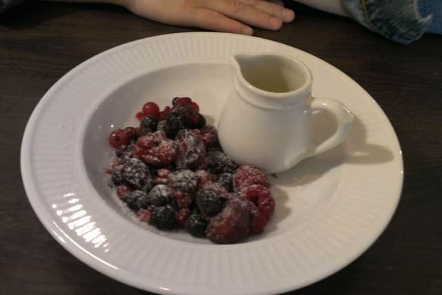 Brad Barnes dines at Cote Brasserie
