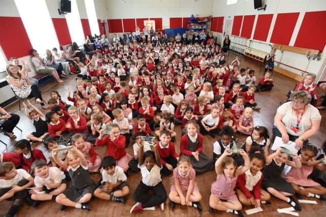 Dogsthorpe infants school giving a film show to pupils, staff and parents following the successes in the Childrens' Film Awards EMN-161107-152400009