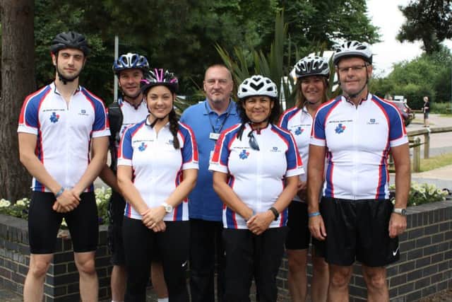 James Keith, Alan Baldwin, Jenny Bristow, Dave Griffin (driving the support vehicle), Stephanie Calne, Jayne Drury, Martin Drury.