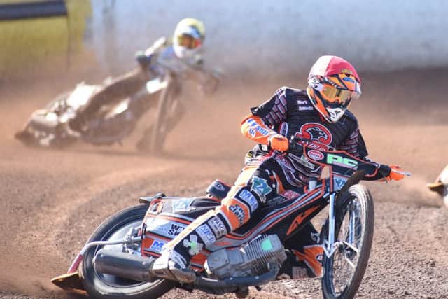 Ashley Morris (red) in action for Panthers against Edinburgh. Photo: David Lowndes.