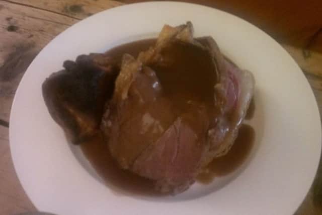 Brad Barnes dines at the Queens Head, Nassington