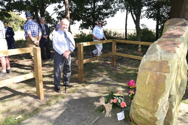 USAF Starlifter crash 40th memorial at Thorney Dyke EMN-160831-081232009