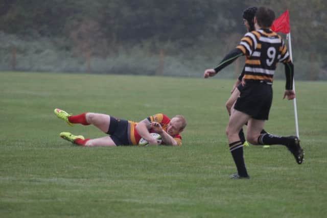 Chris Sansby touches down for Borough's second try against Oadby.