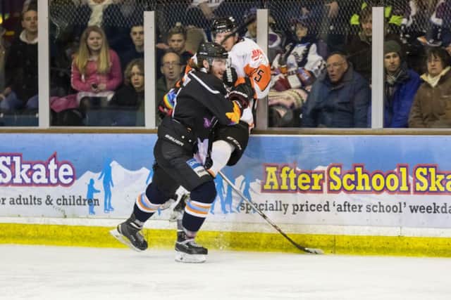 Scott Robson in action for Phantoms. Photo: Tom Scott - AMOimages.com.
