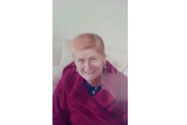 Laraine Rayner