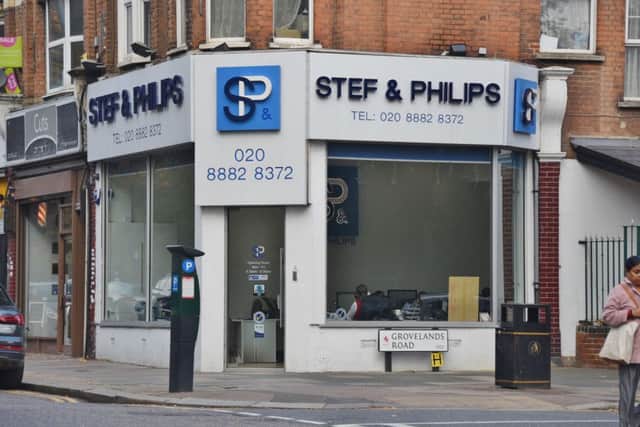Stef and Philips offices  in North London EMN-161024-192409009