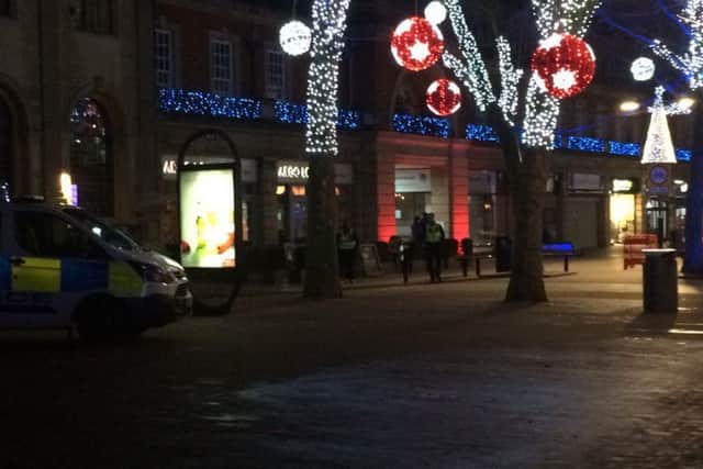 Police outside Argo Lounge - photo: Ed Murphy