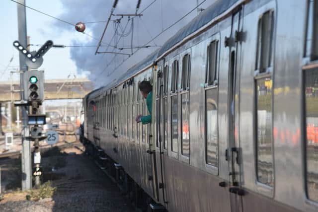 Flying Scotsman at Peterborough Station EMN-160225-165922009