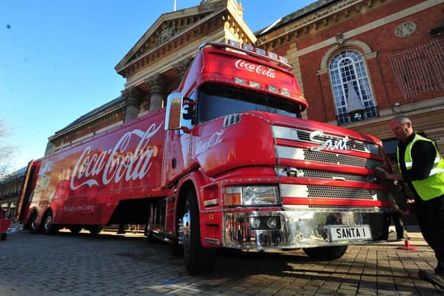 Mike Wakelin prepares the Coca-Cola truck for its appearance in the city centre. ENGEMN00120121129163752