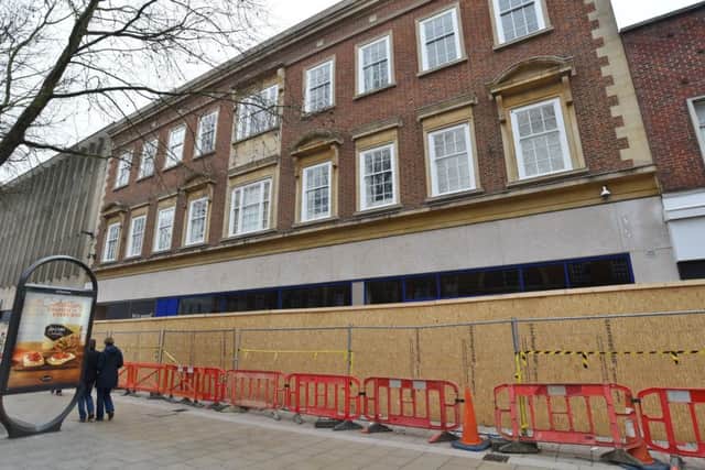 B&M is to move into the former Marks & Spencer building in Bridge Street, Peterborough.  EMN-170122-184912009