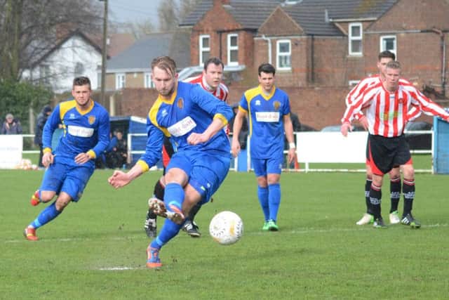Lee Beeson scored twice from the spot as Spalding United beat Chasetown.