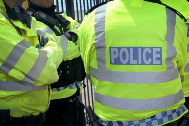 Police SUS-150806-131342001