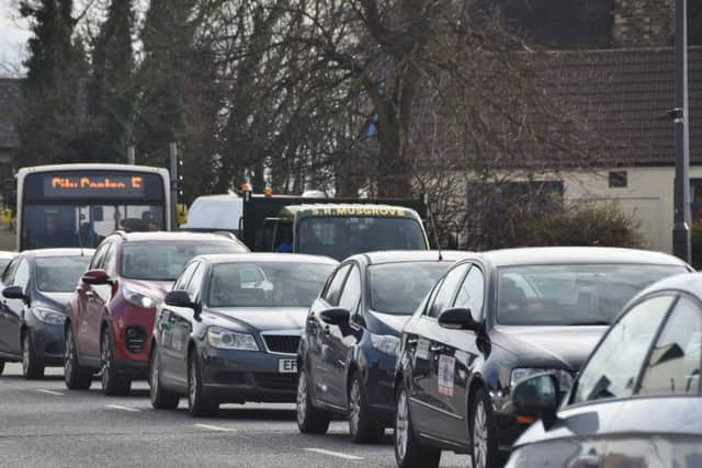 Congestion on London Road EMN-170803-171913009