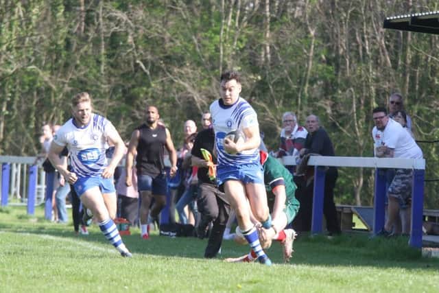 Kaz Henderson attacks for the Lions against Broadstreet. Picture: Mick Sutterby