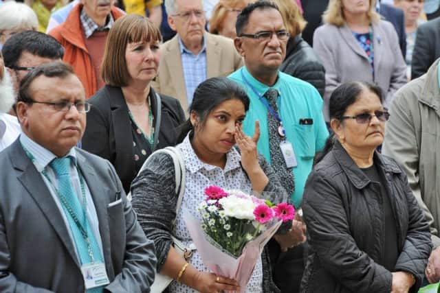 Civic procession and one minute vigil on Cathedral Square EMN-170523-135210009