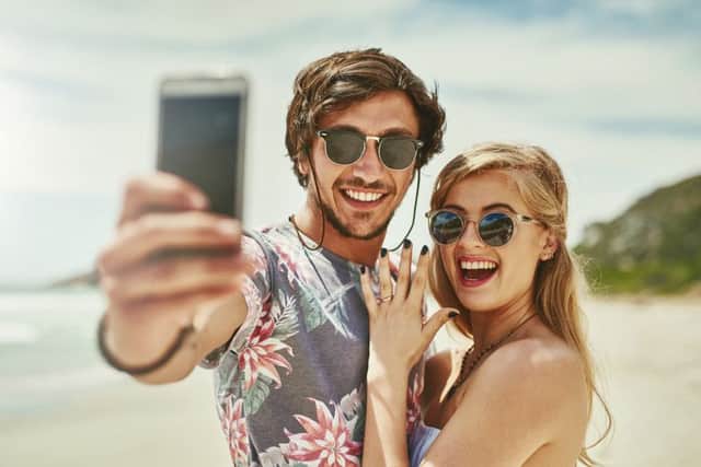 Is your engagement selfie a winner?
