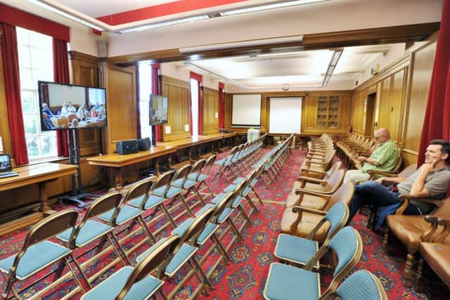 The public watching the live stream of the meeting