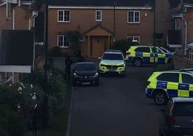 Armed Police in Sorbus Close. Photo: Hampton Neighbourhood Watch Network PPpbVs1m3bm5VfpNeHFs
