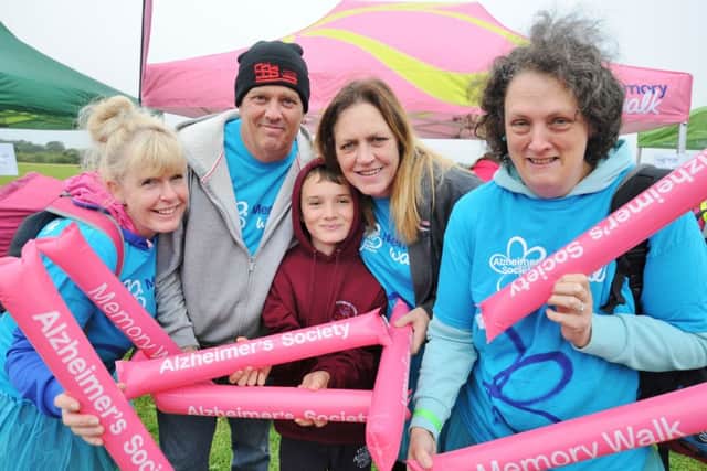 Alzheimers Memory Walk at Ferry Meadows . Trudy Garratt, Nigel Newton, Ryan Barnett, Tina Thatcher and Pat Mercer EMN-170917-150236009