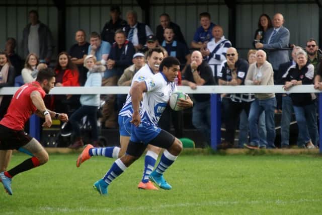 Sitanilei Tei Semisi sets off on a run for the Lions against Newbold-on-Avon. Picture: Mick Sutterby